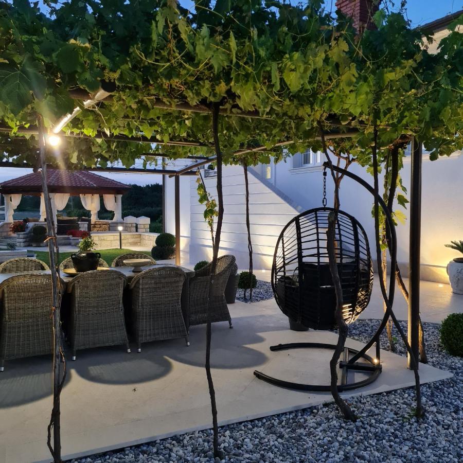 Holiday Apartment Villa Bianca Pazin Exterior foto